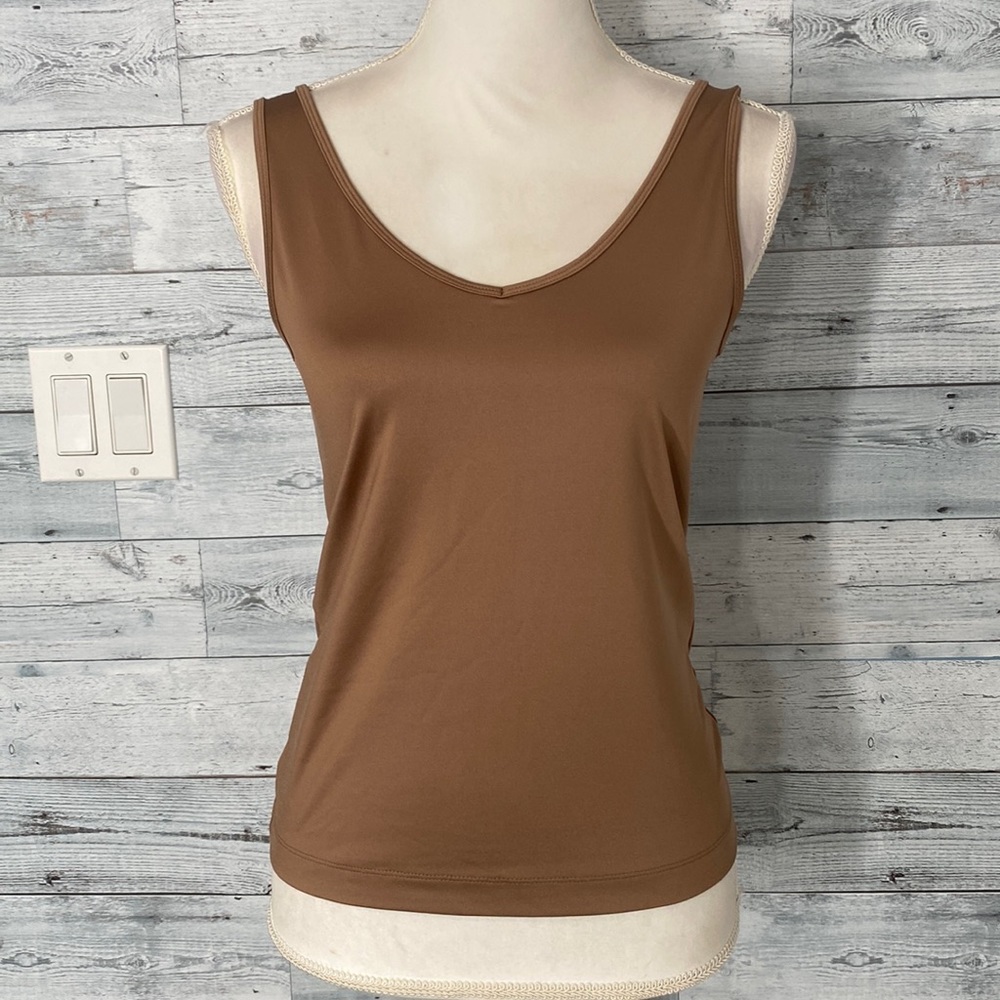 BANANA REPUBLIC SLEEVELESS V-NECK TANK TOP